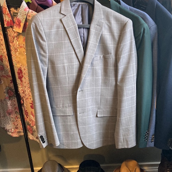 Sharp Grey Blazer from H&M. Casual to dressy. - Picture 1 of 2